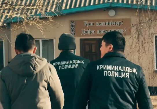 Подозревают в вымогательстве: группу студентов задержали в ЗКО