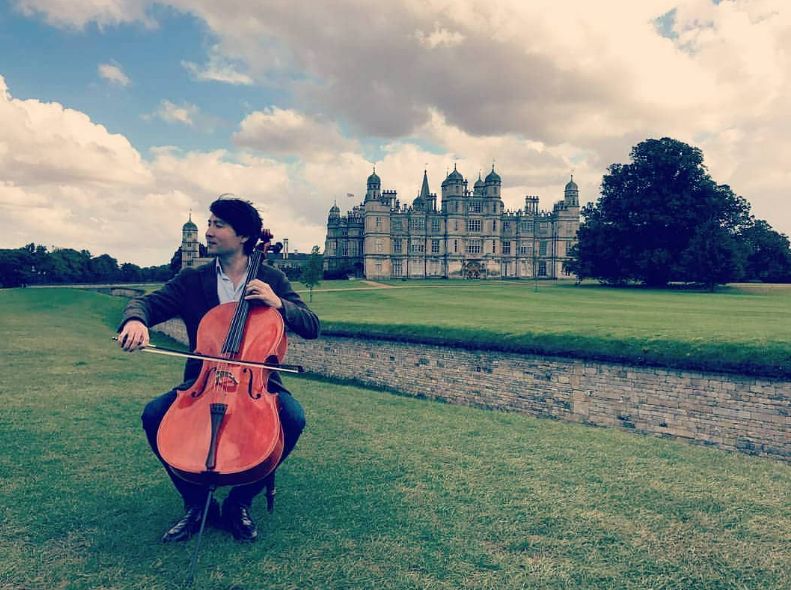 Скончался виолончелист Булат Тыныбеков