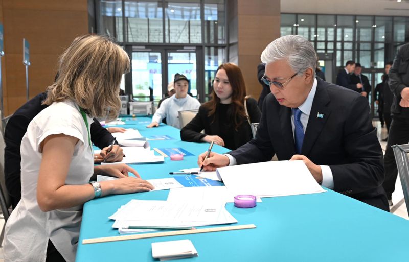 Жизнь покажет: Токаев о строительстве АЭС в Казахстане