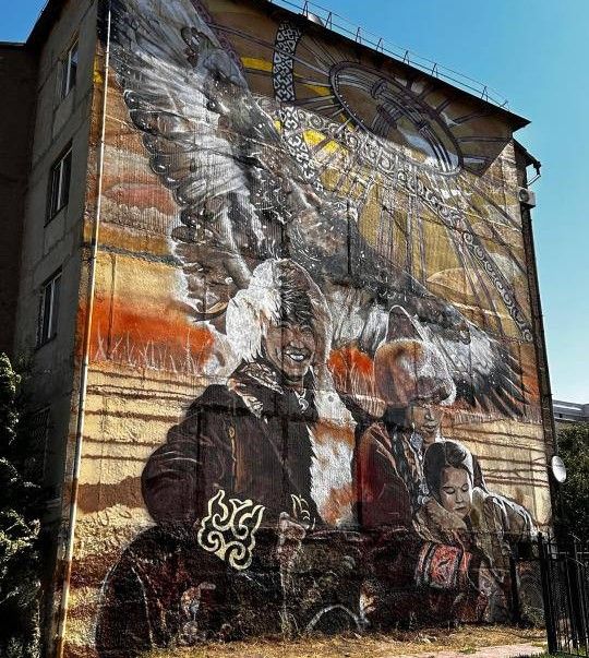 Новый мурал появился в Астане