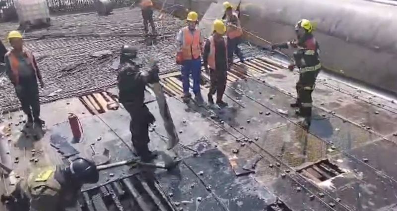 Конструкция LRT загорелась в Астане