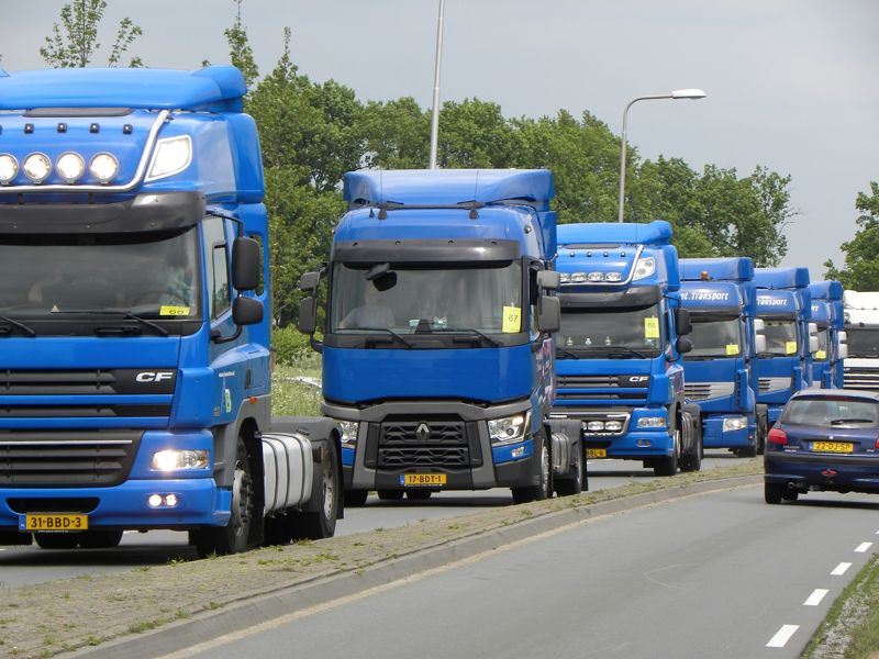 Масштабная контрабанда грузовых авто: подробностями дела поделились в АФМ