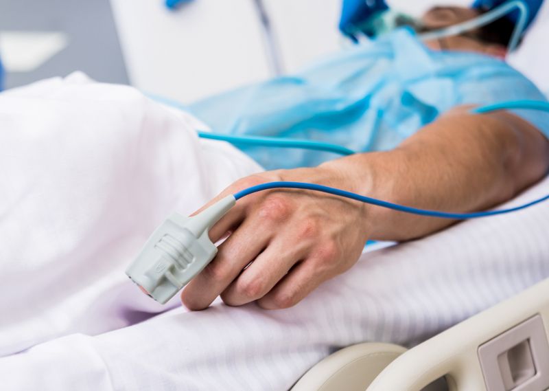 Бил в сердце: родственник пырнул 22-летнего жителя Тараза