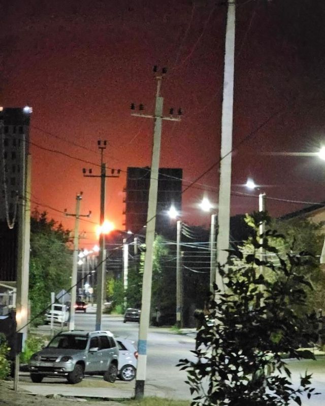 Проверку начали на Атырауском НПЗ после выброса