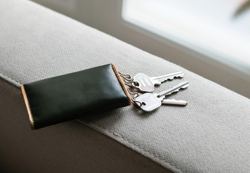 Главу семейства убили в Кантар, а его жена погибла в ДТП в Алматы: компания Qazaq Stroy подарила квартиру сиротам