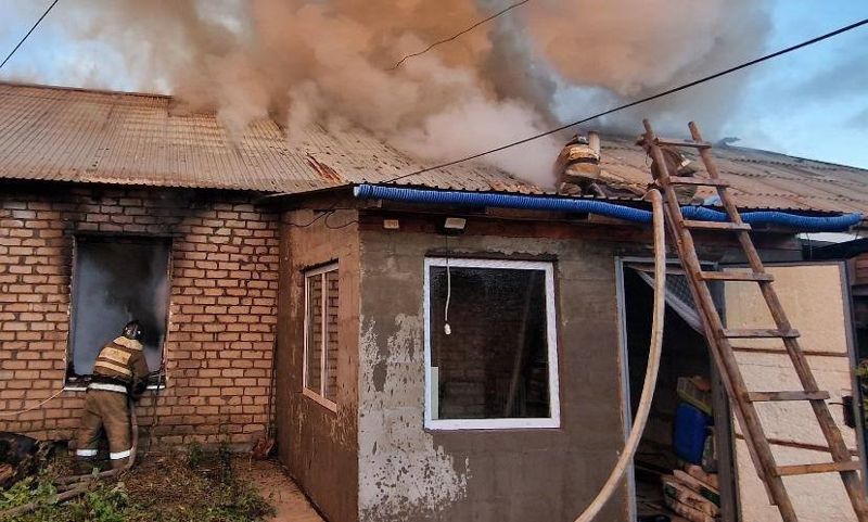 Вернулась в горящий дом: пенсионерка погибла в Акмолинской области