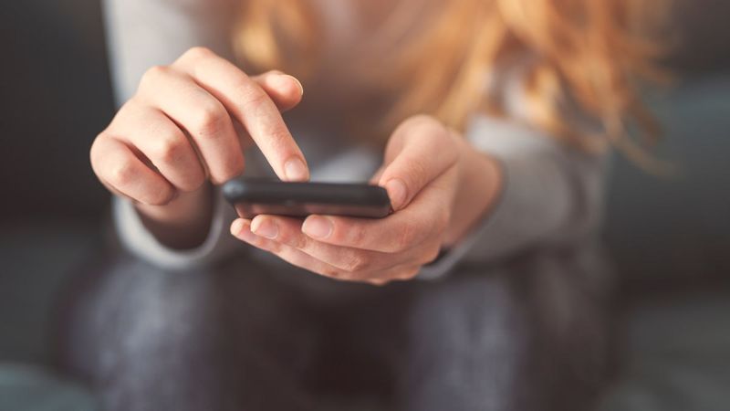 Мадиев пообещал не создавать «оператора РОП» в сфере верификации смартфонов