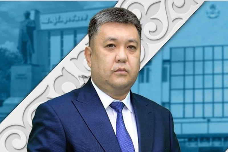 Экс-акима Сатпаева приговорили к 3,5 годам за многомиллионную взятку