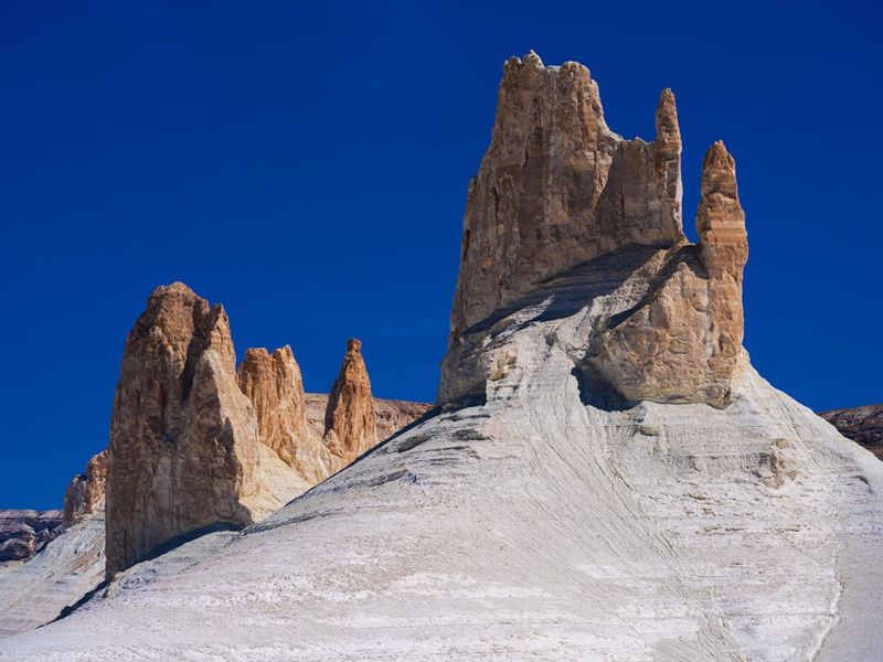 Шесть человек потерялись в урочище Бозжыра в Мангистау