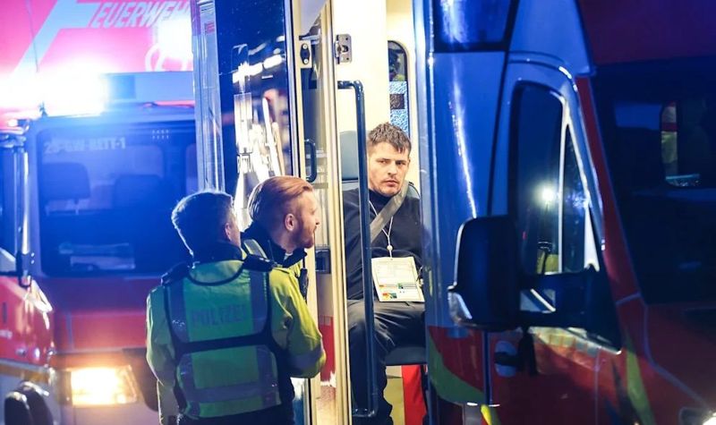 Пьяный дальнобойщик устроил массовое ДТП в Германии, 26 человек пострадали