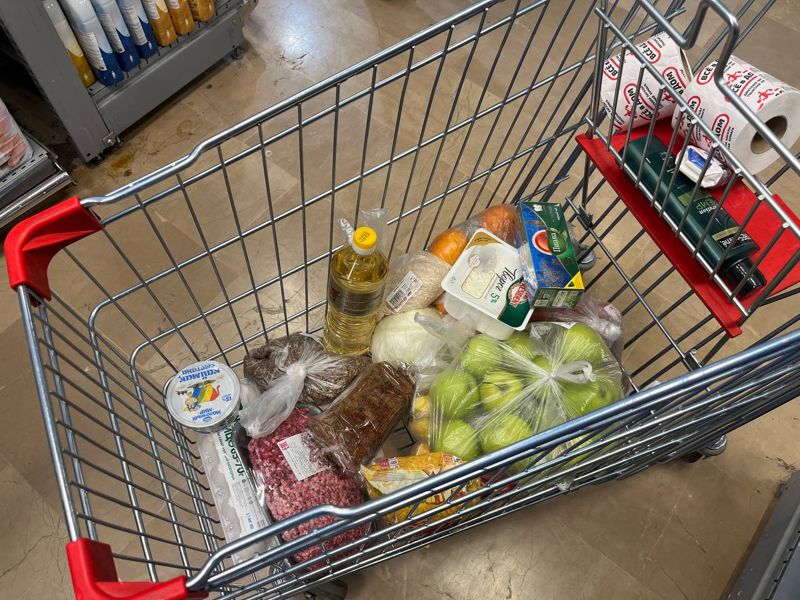 Более 140 адмдел открыли по факту завышения цен на продукты в подтопленных регионах