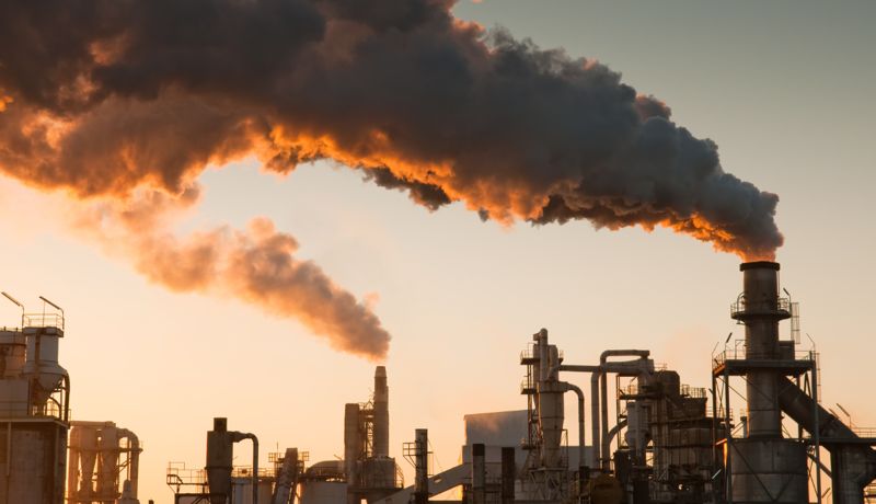 Более 52 тонн загрязняющих веществ выбросили в атмосферу на предприятии в Актюбинской области