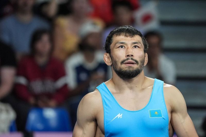 Казахстанский борец Демеу Жадыраев выиграл серебро на Олимпиаде в Париже