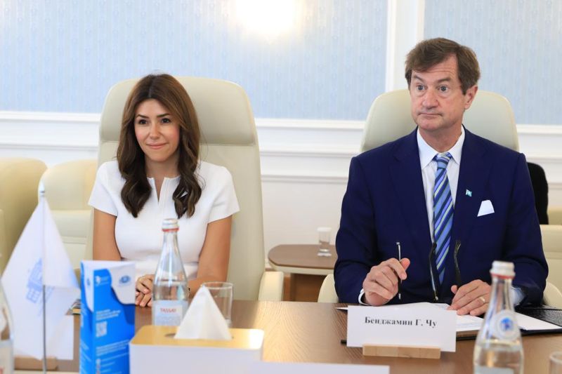 Адвокаты Джонни Деппа приехали в Астану, чтобы обсудить права женщин