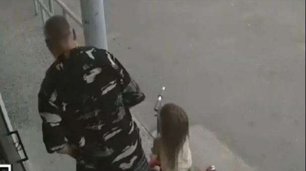 В Павлодаре оштрафовали отца ударившего дочь по голове