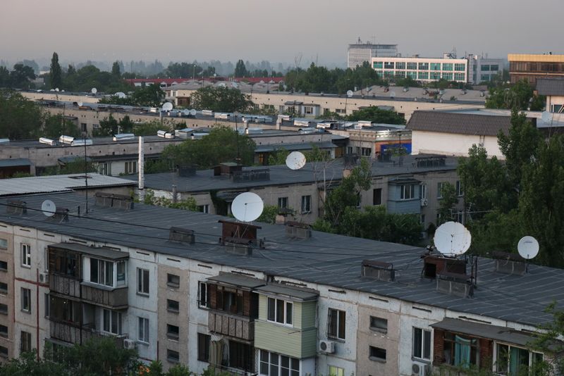 Алматинские чиновники поручили закрыть доступ на крыши