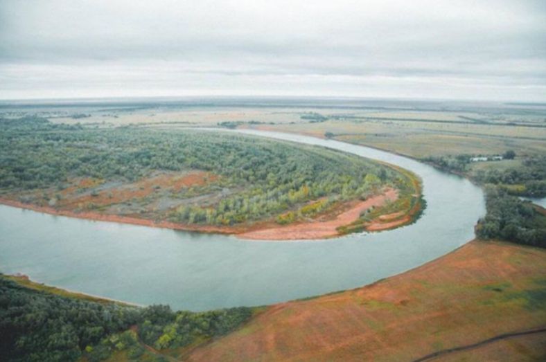 Уровень опасности: в Атырауской области продолжается подъем воды в реке Урал