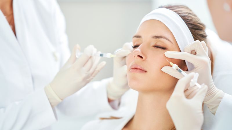 Астанчанка отсудила 50 тысяч у косметолога за неудачный ботокс