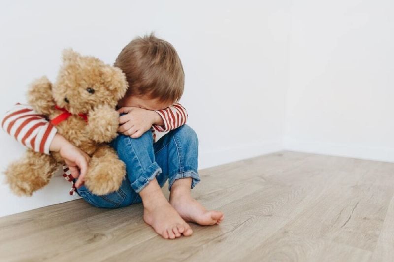 Воспитателя оштрафовали за избиение двухлетнего ребенка в Мангистау