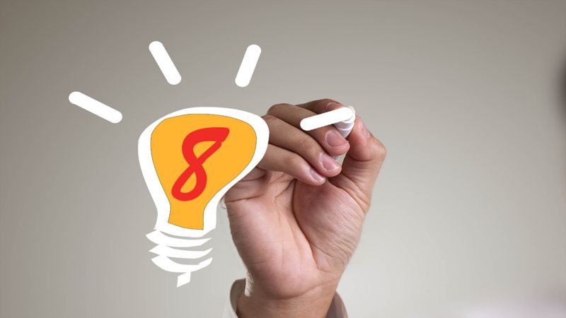 Дарите девушкам согым: как казахстанцы креативят с поздравлениями на 8 марта