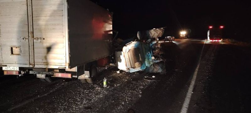 Четыре машины столкнулись на трассе Омск-Майкапчагай