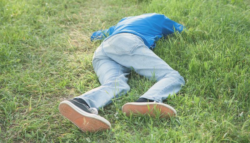 Семейде бірінші курс студенті жасөспірімді өлімші етіп ұрып тастады