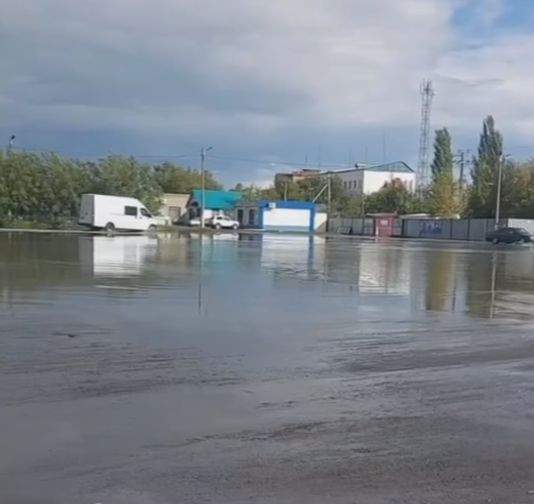Поселок Тобол в Костанайской области топит канализацией