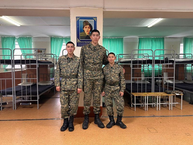 Двухметровый солдат Нацгвардии рассказал, как ему служится с его ростом