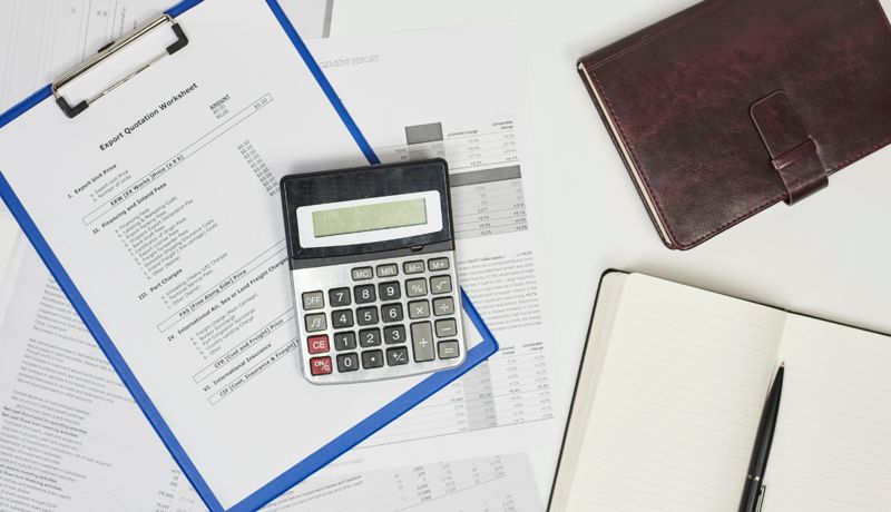 Чиновника подозревают в получении взятки за повышение тарифов на электроэнергию в Жетысу