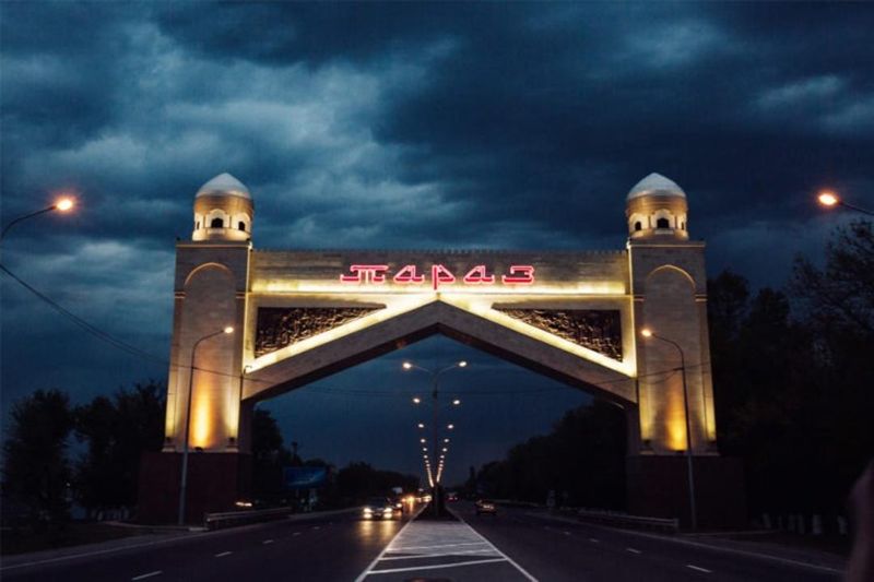 Сотрудники акимата Тараза присваивали конфискованные товары и коммерческую недвижимость