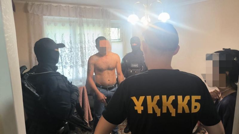 Группу вымогателей задержали в Костанайской области