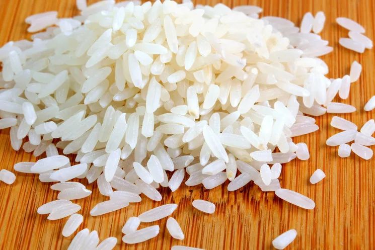 Почти 70 тонн индийского риса и 22 тонны кыргызских орехов не пустили в Казахстан из-за несоответствия сертификатов