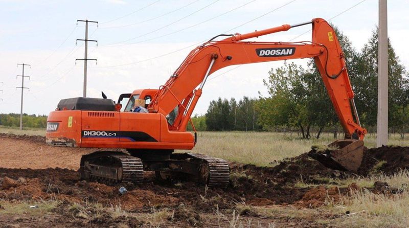 Акмолинская область готовится к паводкам: в селе Коянды строят обводной канал