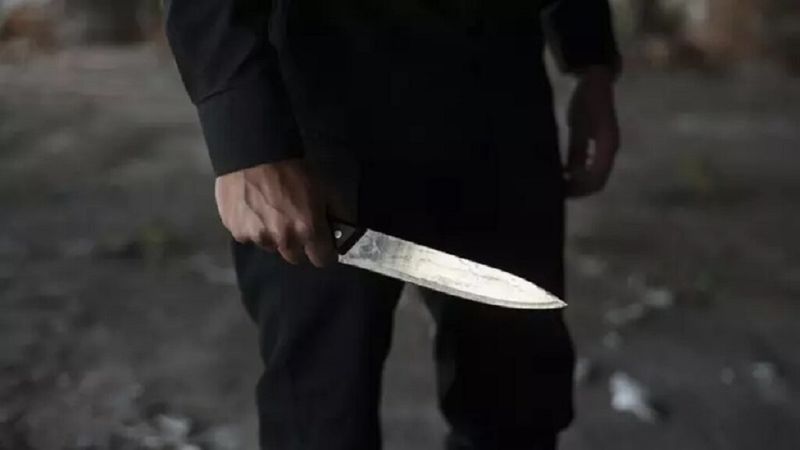 Алматинец зарезал соседа, а затем вонзил себе нож в живот