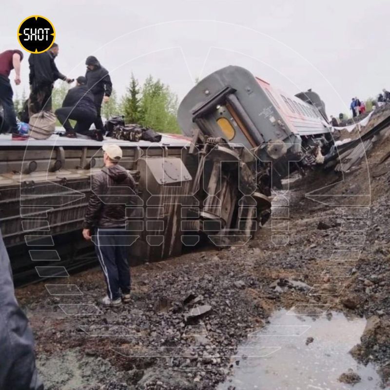 Глава Коми заявил о 20 пострадавших в результате ЧП на железной дороге