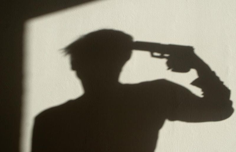 В Актау инкассатор застрелился прямо в здании банка