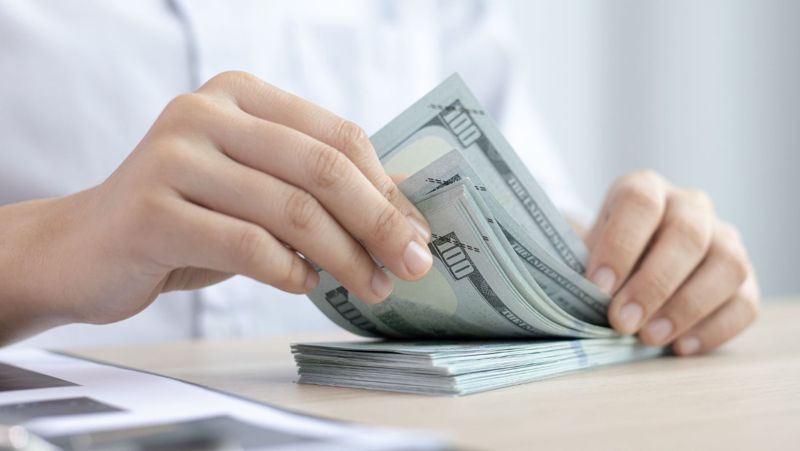 «Нацфонд – детям»: в Минфине рассказали куда казахстанцы потратили 100 долларов