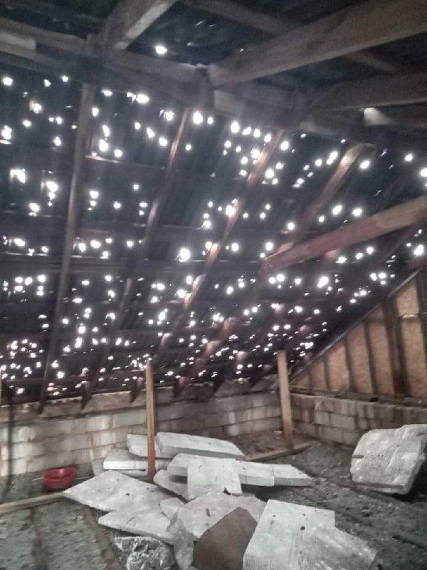 Крыши в дырах от града - жители столичного массива Уркер остались без помощи