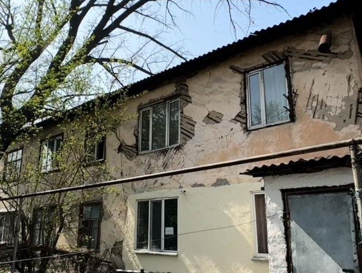 Жителей 54 ветхих домов в Алматы обещают переселить до конца года
