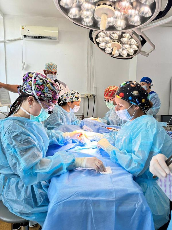 10 лет прожила с шестым пальцем на ноге: уникальную операцию провели в Алматы