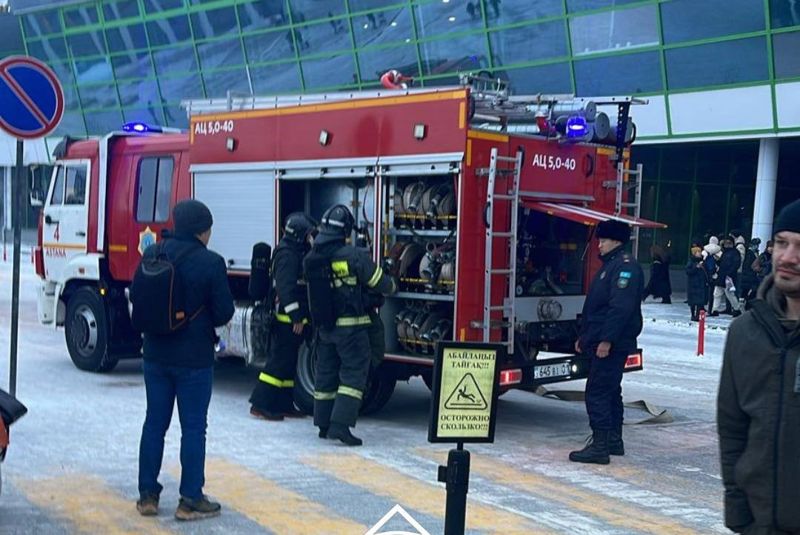 В аэропорту Астаны эвакуировали людей из-за пожара