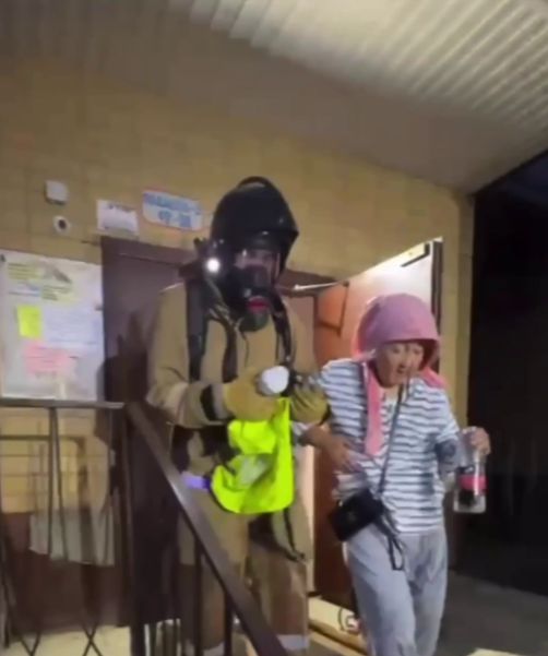 В Актобе из пожара спасли семь человек