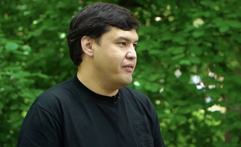 Убийство подростка в Талгаре: Айтбек Амангельды предоставил адвокатов семье погибшего