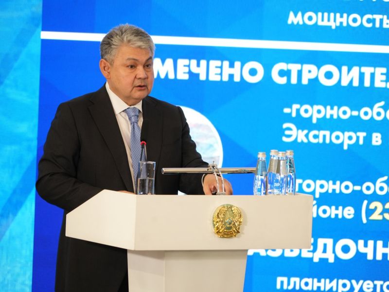 Перевод времени и экология: аким ВКО рассказал, хотят ли жители покинуть Усть-Каменогорск