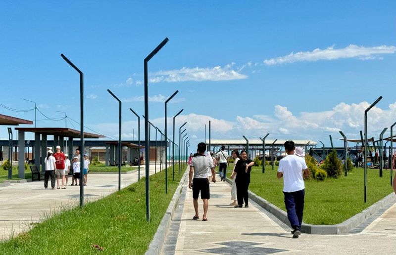 Новый платный городской пляж открыли в Конаеве