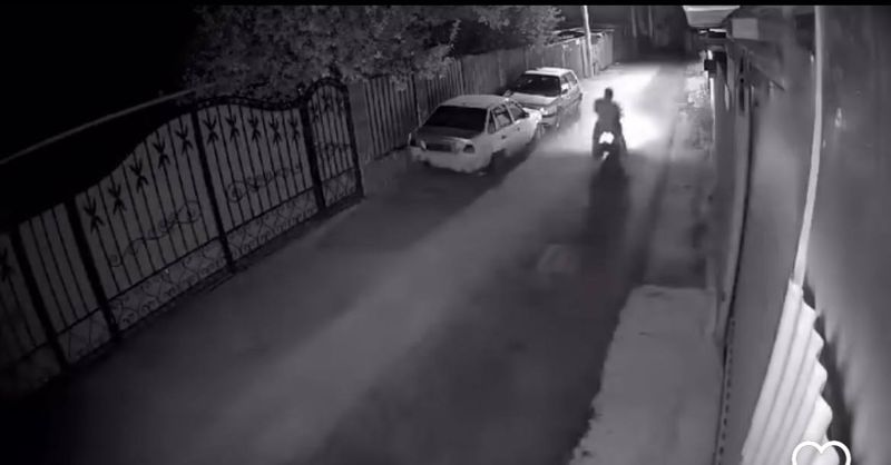 Мопедист разбился насмерть на неосвещённой улице в Алматы