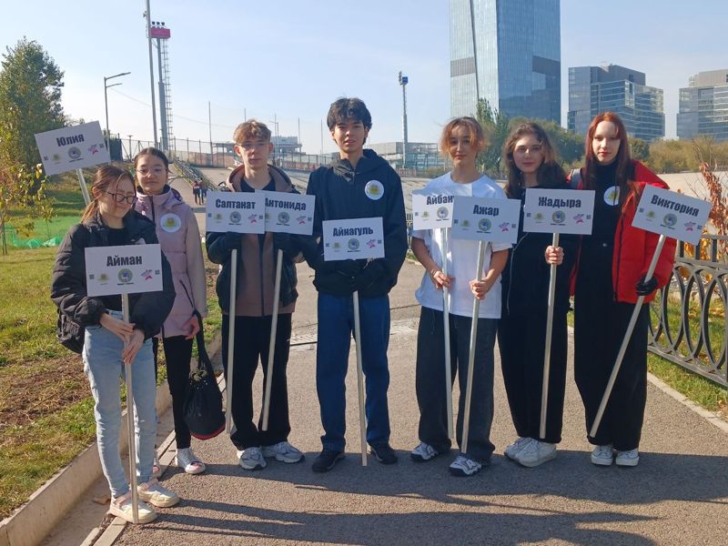 Аллею памяти жертв домашнего насилия высадили активисты в Алматы