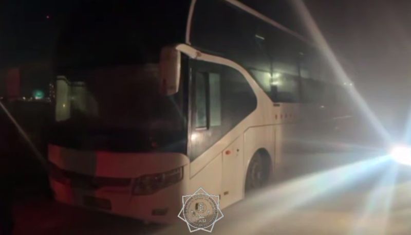 В Жамбылской области на трассе застрял пассажирский автобус