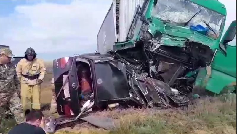 В ДТП в Актюбинской области погибли дети, которые ехали на соревнования