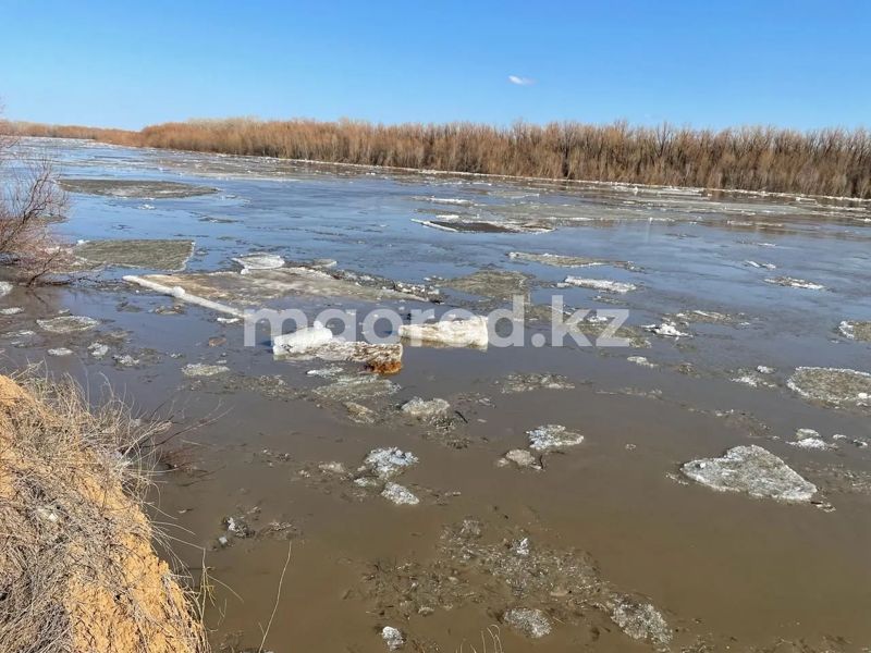 Урал может подняться до 10 метров - замакима Уральска